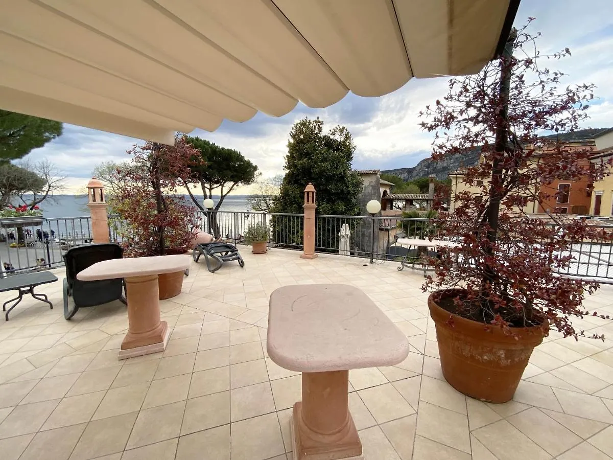 Hotel Astoria Garda  3*, Garda (Verona)