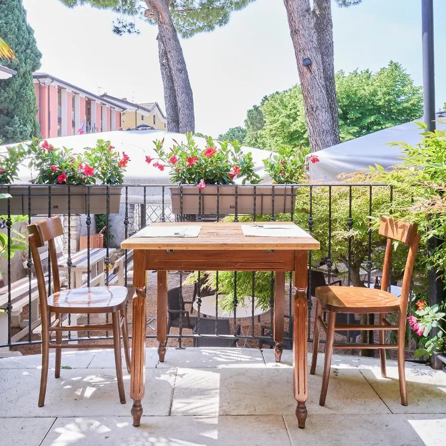 Hotel Astoria Garda