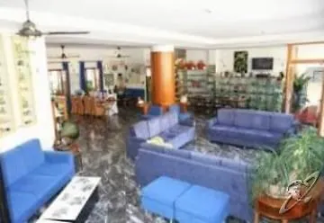 Hotel Astoria Garde 3*,